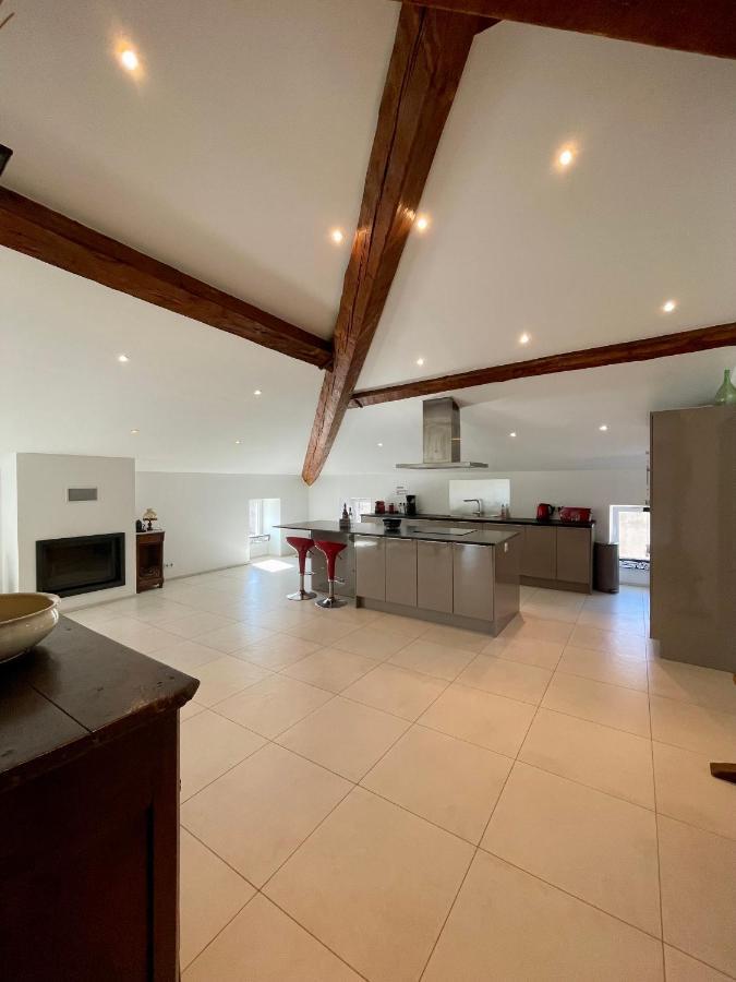 Grand Appartement Style Loft Bord De Mer Propriano  Exterior foto
